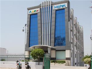 Apex Hotel Baddi Екстериор снимка