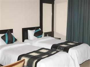Apex Hotel Baddi Екстериор снимка